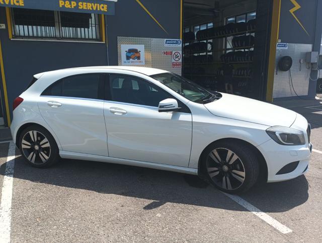 MERCEDES-BENZ A 180 usata, con Alzacristalli elettrici