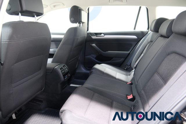 VOLKSWAGEN Passat Variant usata 40