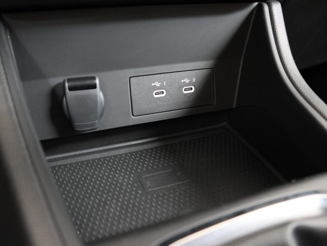 RENAULT Captur usata, con Controllo elettronico della corsia