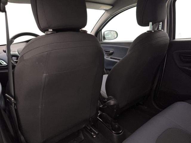LANCIA Ypsilon usata, con Sedile posteriore sdoppiato