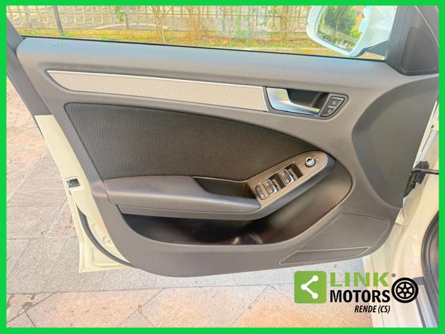 AUDI A4 usata, con Volante multifunzione