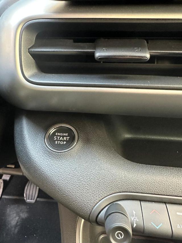JEEP Avenger usata, con Volante in pelle