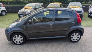 PEUGEOT 107 usata, con Airbag