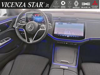 MERCEDES-BENZ E 220 usata, con Alzacristalli elettrici
