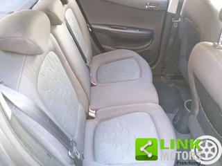 HYUNDAI i20 usata, con Sedile posteriore sdoppiato