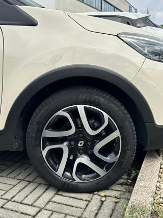 RENAULT Captur usata, con Autoradio