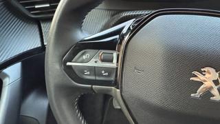 PEUGEOT 2008 usata, con Autoradio