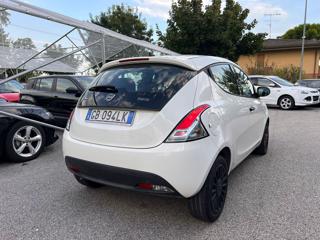 LANCIA Ypsilon usata, con Airbag