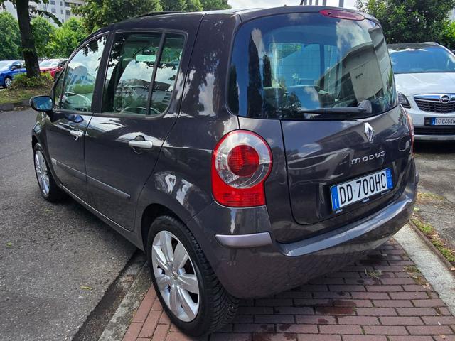 RENAULT Modus usata, con Alzacristalli elettrici