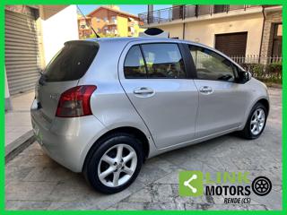 TOYOTA Yaris usata, con Cerchi in lega