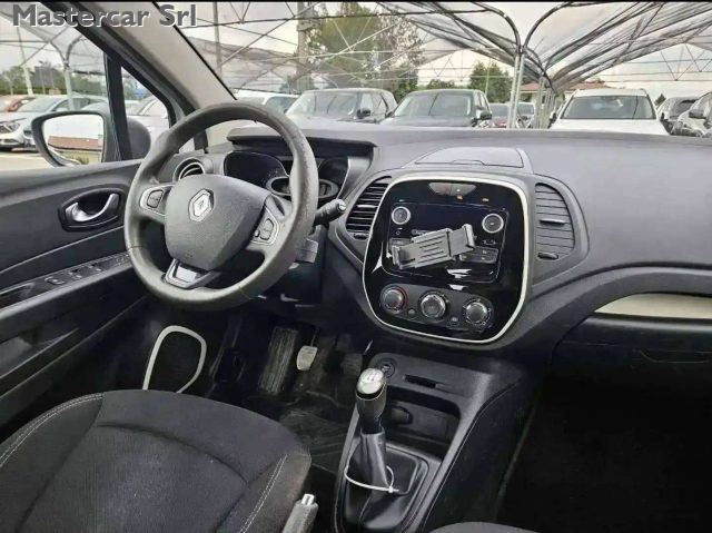 RENAULT Captur usata, con Servosterzo