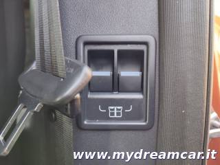 LAND ROVER Discovery usata 29