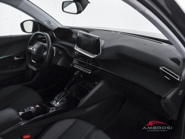 PEUGEOT 2008 usata 11