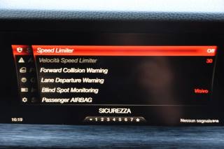 ALFA ROMEO Stelvio usata, con Sedile posteriore sdoppiato