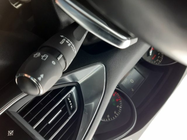 PEUGEOT 308 usata, con Fendinebbia