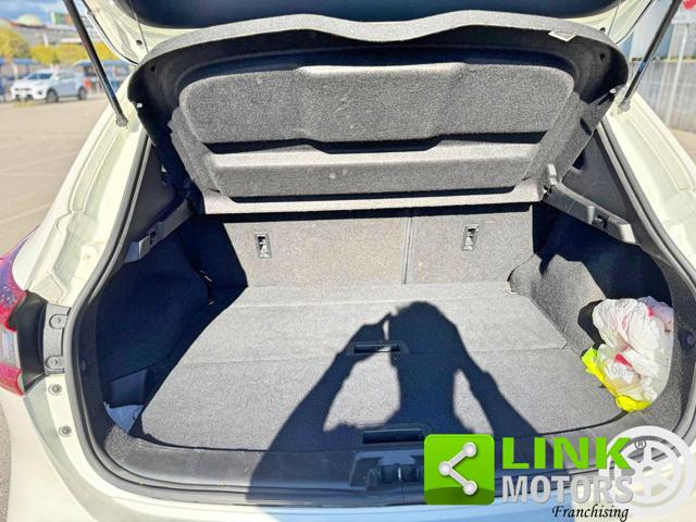 NISSAN Qashqai usata, con Luci diurne LED