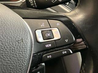 VOLKSWAGEN T-Roc usata, con Volante multifunzione