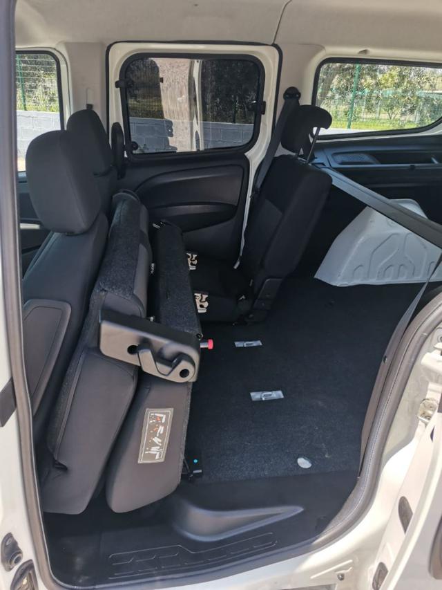 OPEL Combo usata 19