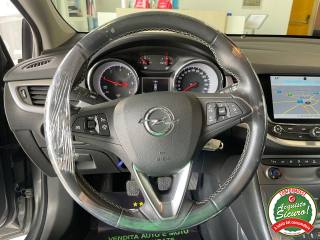 OPEL Astra usata, con Servosterzo
