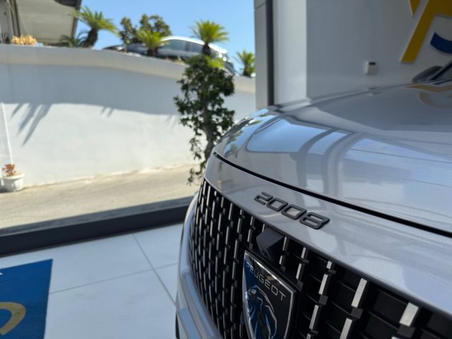 PEUGEOT 2008 usata, con Autoradio