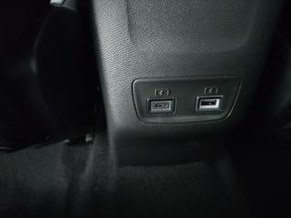 PEUGEOT 2008 usata, con Vetri oscurati