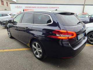 PEUGEOT 308 usata, con Airbag Passeggero