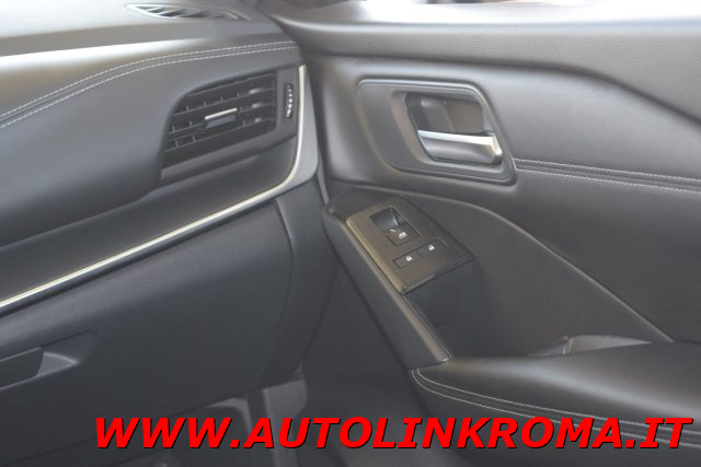 NISSAN Qashqai usata, con Vetri oscurati