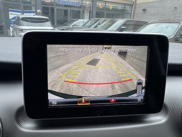 MERCEDES-BENZ V 220 usata, con Controllo automatico clima