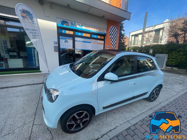 RENAULT Twingo usata, con Pneumatici quattro stagioni