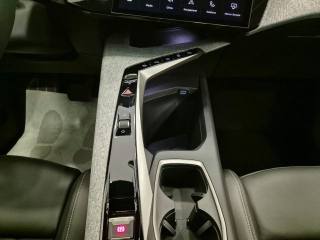 PEUGEOT 5008 usata, con Volante multifunzione