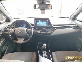 TOYOTA C-HR usata 29