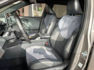 TOYOTA RAV 4 usata, con Sistema di navigazione