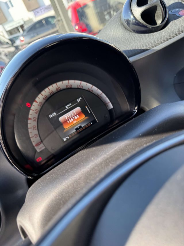 SMART ForFour usata, con Luci diurne