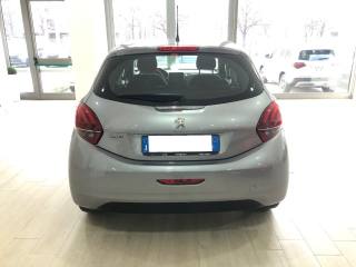 PEUGEOT 208 usata, con Autoradio