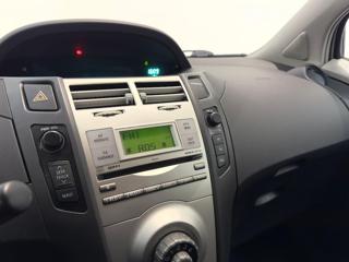 TOYOTA Yaris usata, con ESP