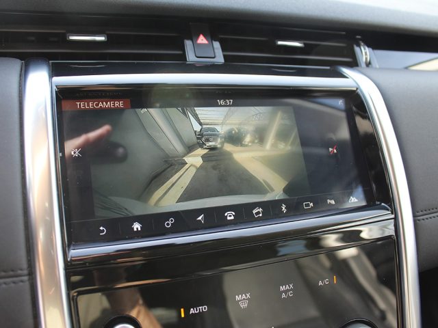 LAND ROVER Discovery Sport usata, con Luci diurne LED