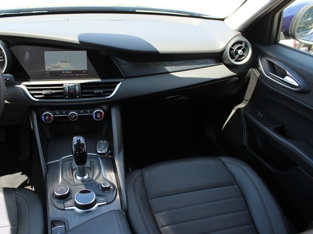 ALFA ROMEO Giulia usata, con Interni in pelle
