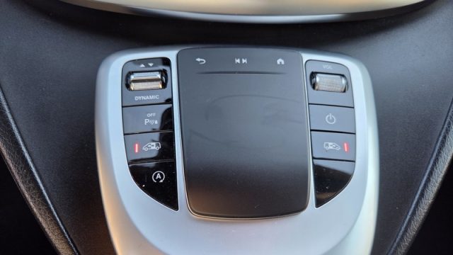 MERCEDES-BENZ V 300 usata, con Sistema di navigazione