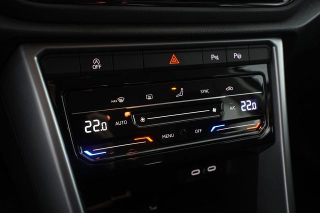 VOLKSWAGEN T-Roc usata 17