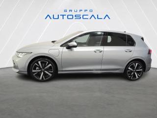 VOLKSWAGEN Golf usata, con Airbag laterali