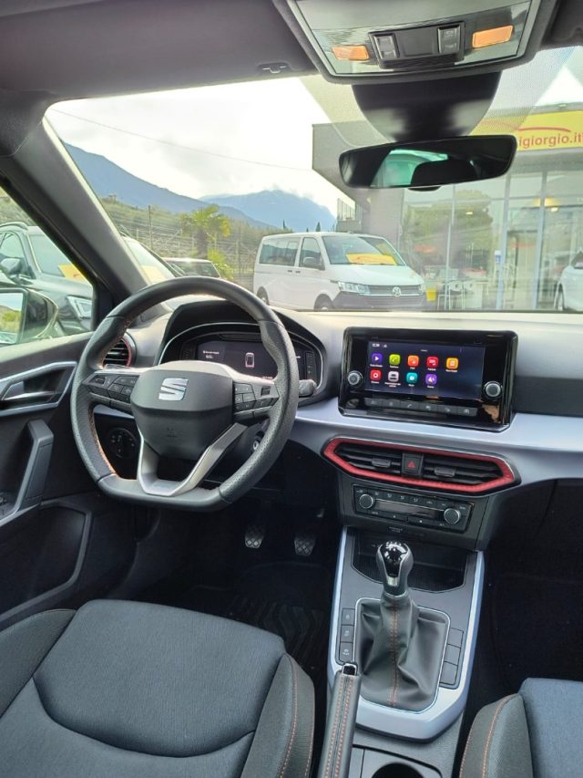 SEAT Arona usata, con USB