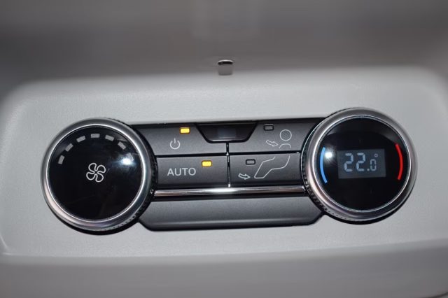 FORD Tourneo Custom usata, con Park Distance Control