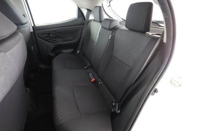 TOYOTA Yaris usata 3