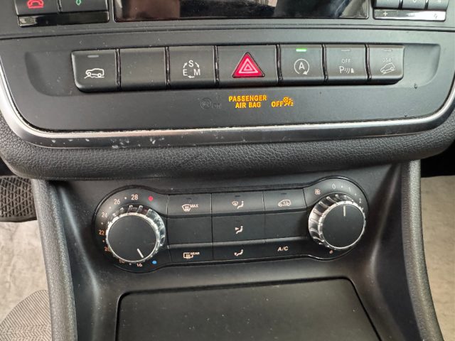 MERCEDES-BENZ GLA 200 usata 33