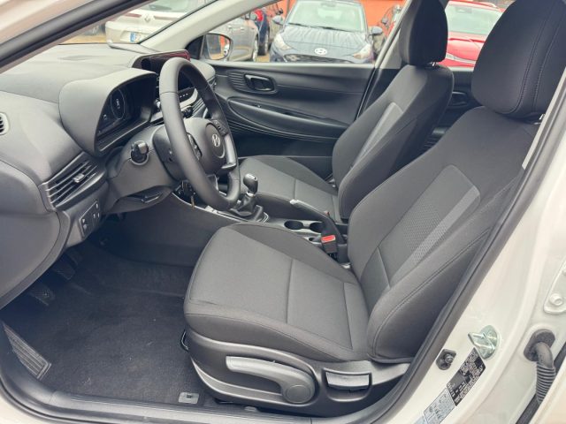 HYUNDAI i20 usata, con Luci diurne LED