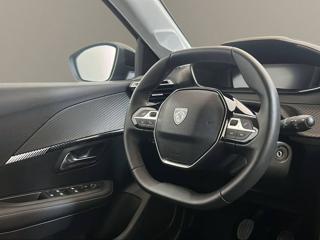 PEUGEOT 208 usata, con USB