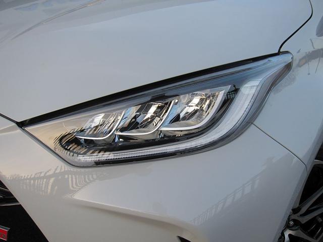 TOYOTA Yaris usata 46