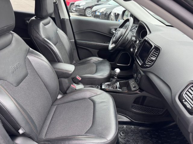 JEEP Compass usata, con Autoradio digitale