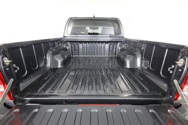 TOYOTA Hilux usata 6