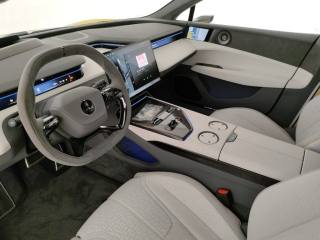 LOTUS Emeya usata, con Interni in pelle